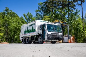 Mack LR electric refuse truck